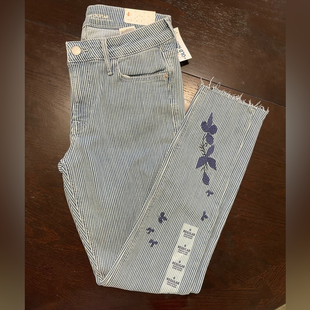 Women’s Old Navy Jeans Size 4
